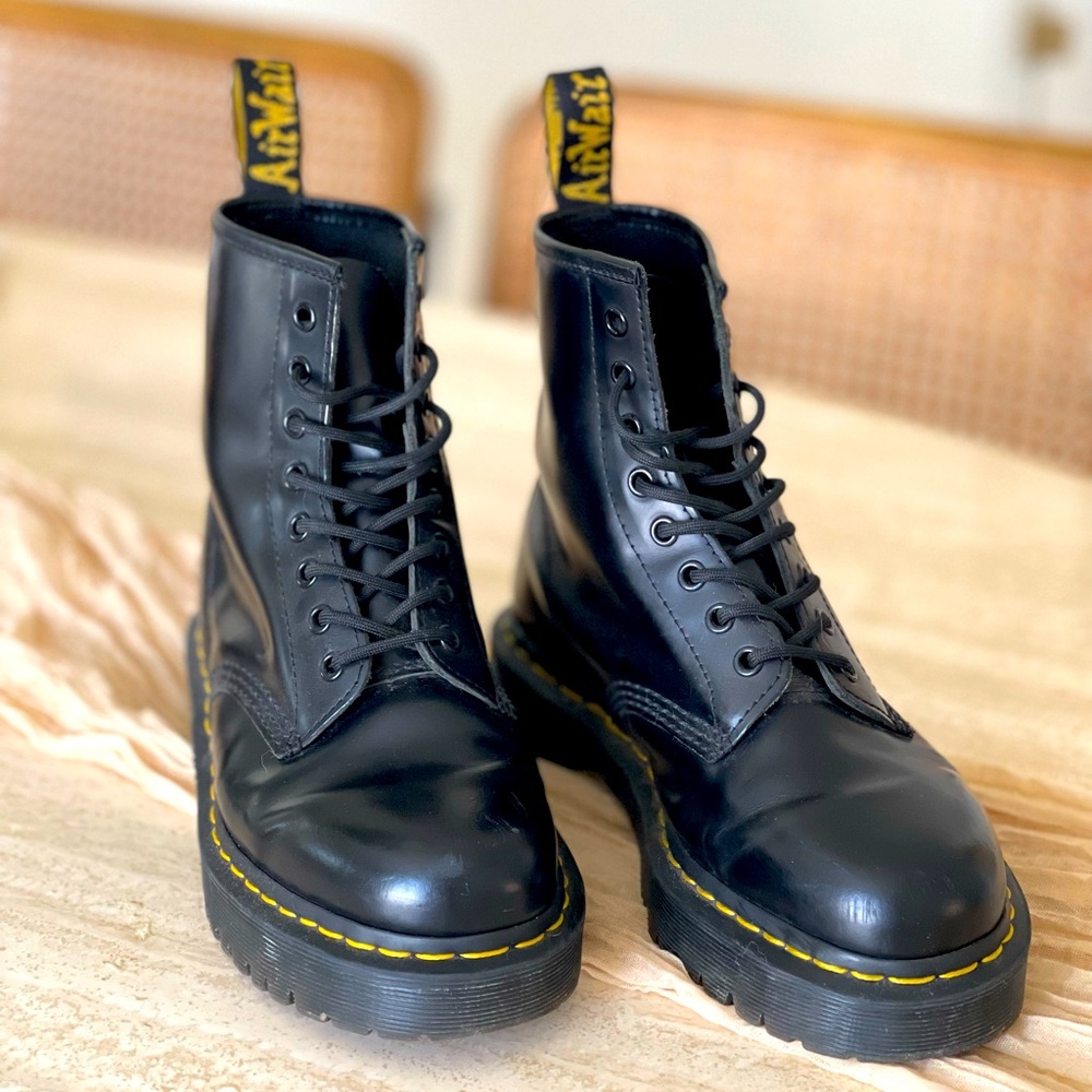 Dr. Marten 1460 Bex Smooth Leather Lace Up Boots